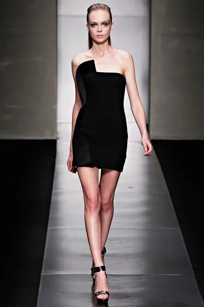 Look 29
